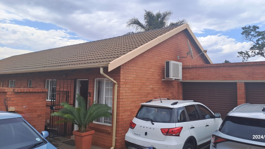 To Let 2 Bedroom Property for Rent in Montana Gauteng