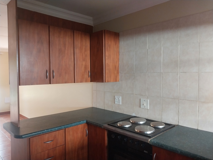 2 Bedroom Property for Sale in Pierre Van Ryneveld Gauteng