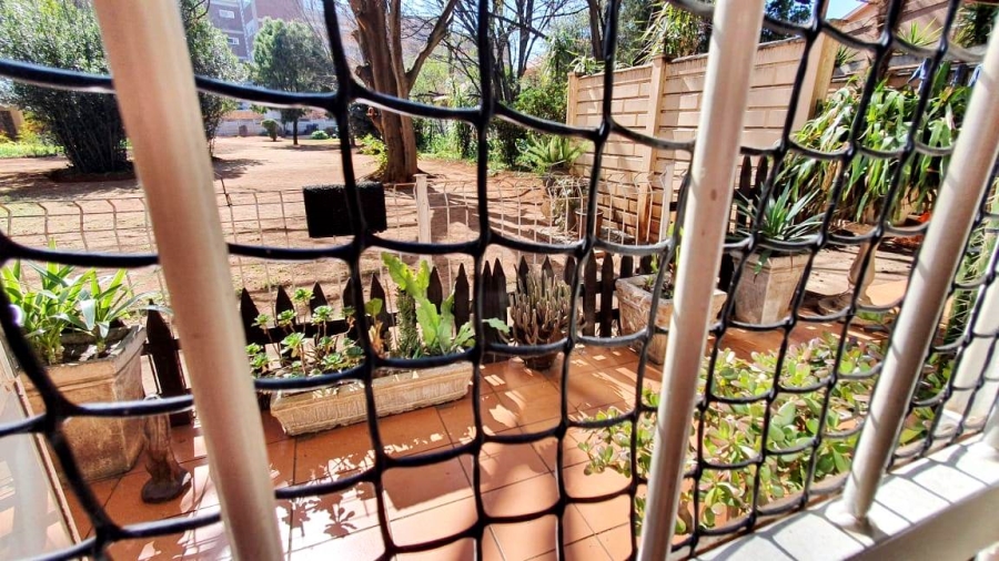 2 Bedroom Property for Sale in Three Rivers Proper Gauteng