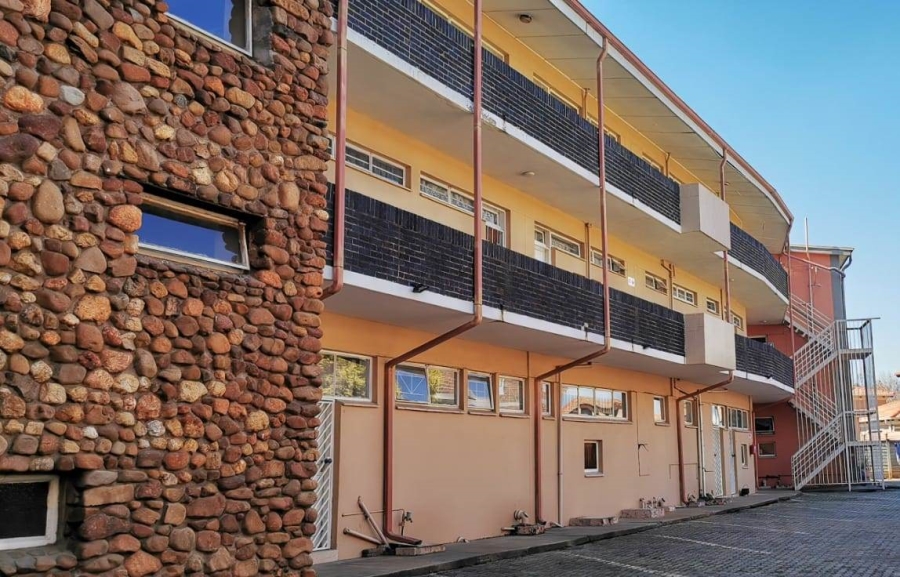 2 Bedroom Property for Sale in Three Rivers Proper Gauteng