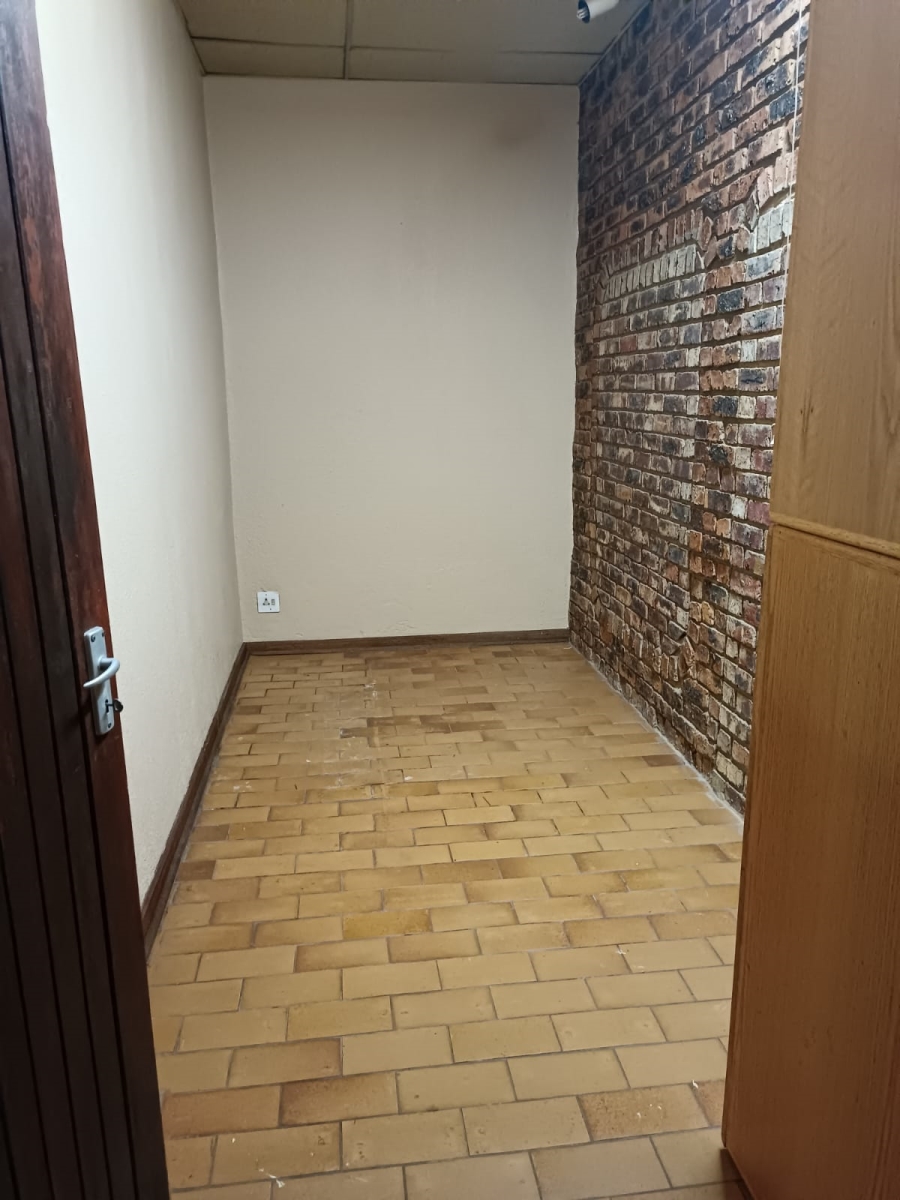 1 Bedroom Property for Sale in Van Der Merwes Kroon Gauteng