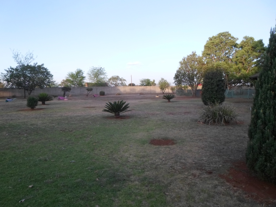 1 Bedroom Property for Sale in Van Der Merwes Kroon Gauteng