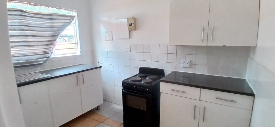 2 Bedroom Property for Sale in Windsor East Gauteng