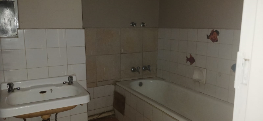 2 Bedroom Property for Sale in Windsor East Gauteng