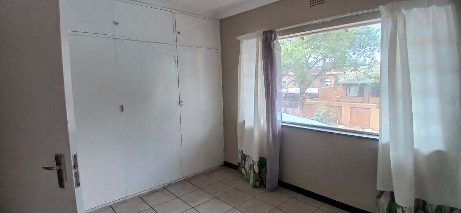 2 Bedroom Property for Sale in Windsor East Gauteng