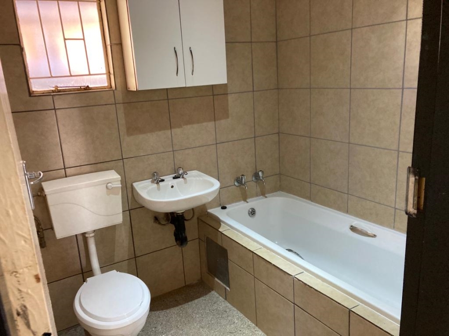 2 Bedroom Property for Sale in Mahube Valley Gauteng