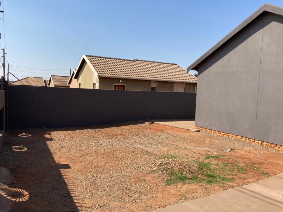 2 Bedroom Property for Sale in Mahube Valley Gauteng