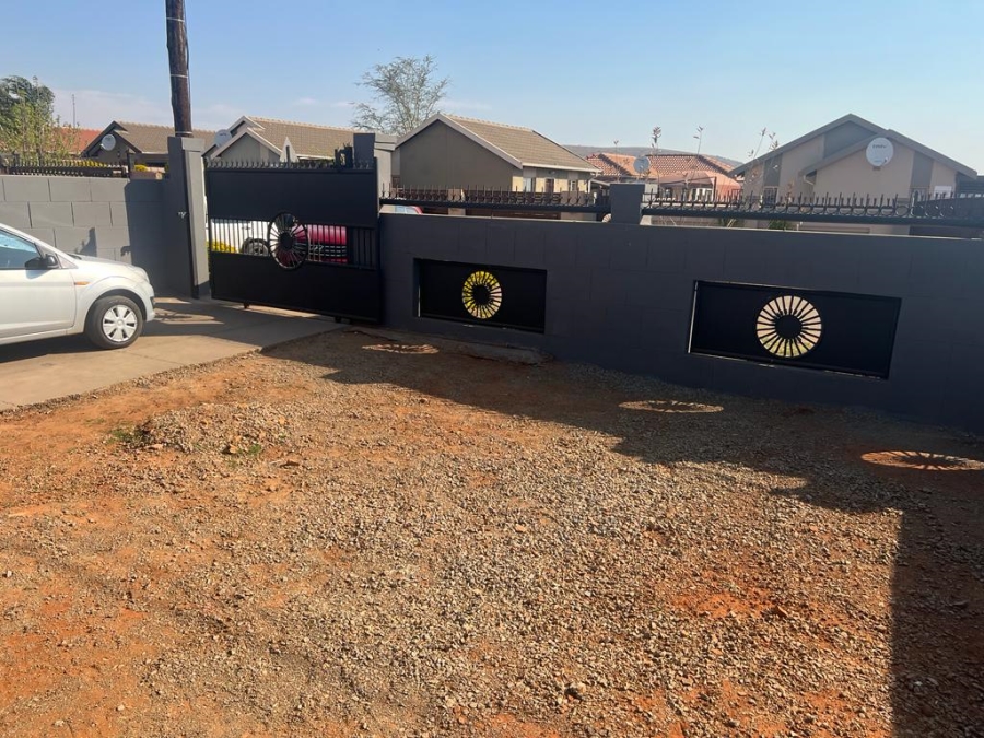 2 Bedroom Property for Sale in Mahube Valley Gauteng