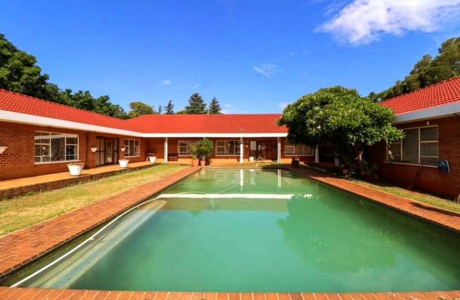 4 Bedroom Property for Sale in Knoppieslaagte Gauteng