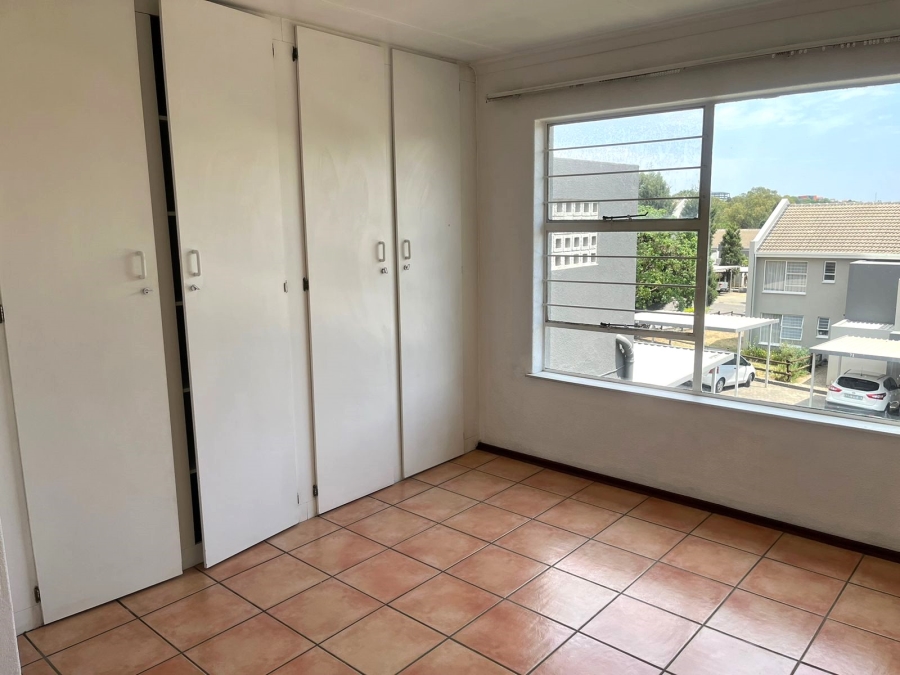 To Let 2 Bedroom Property for Rent in Morningside Gauteng