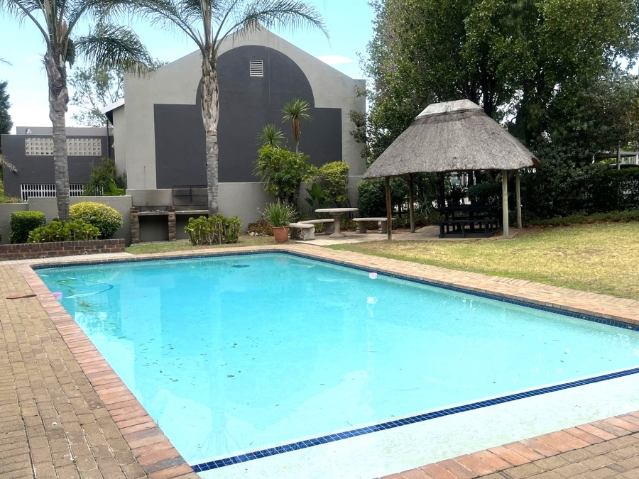 To Let 2 Bedroom Property for Rent in Morningside Gauteng