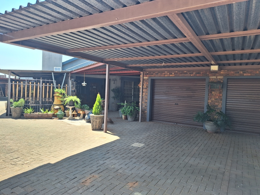 3 Bedroom Property for Sale in Meyerton Central Gauteng