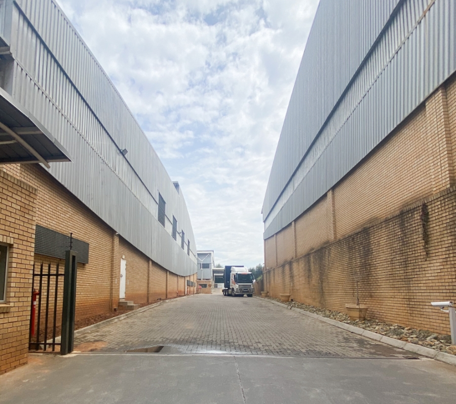 To Let commercial Property for Rent in Longmeadow Gauteng