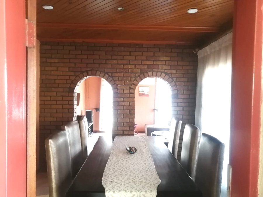 3 Bedroom Property for Sale in Moseleke East Gauteng