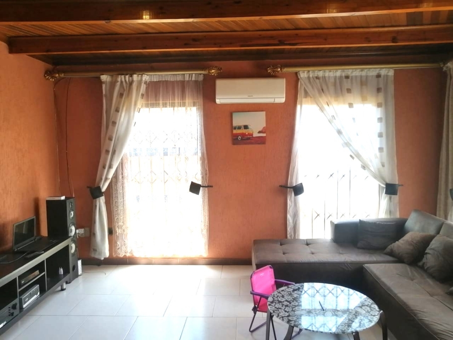 3 Bedroom Property for Sale in Moseleke East Gauteng