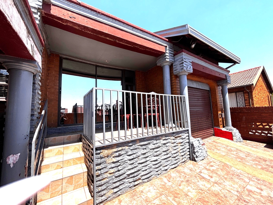 3 Bedroom Property for Sale in Hospital View Gauteng