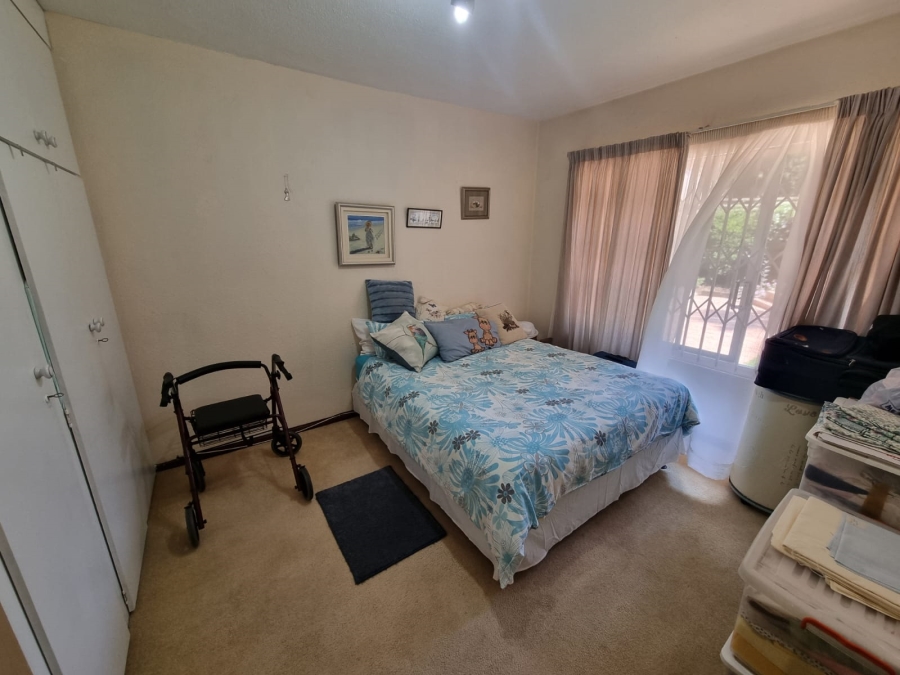 5 Bedroom Property for Sale in Mulbarton Gauteng