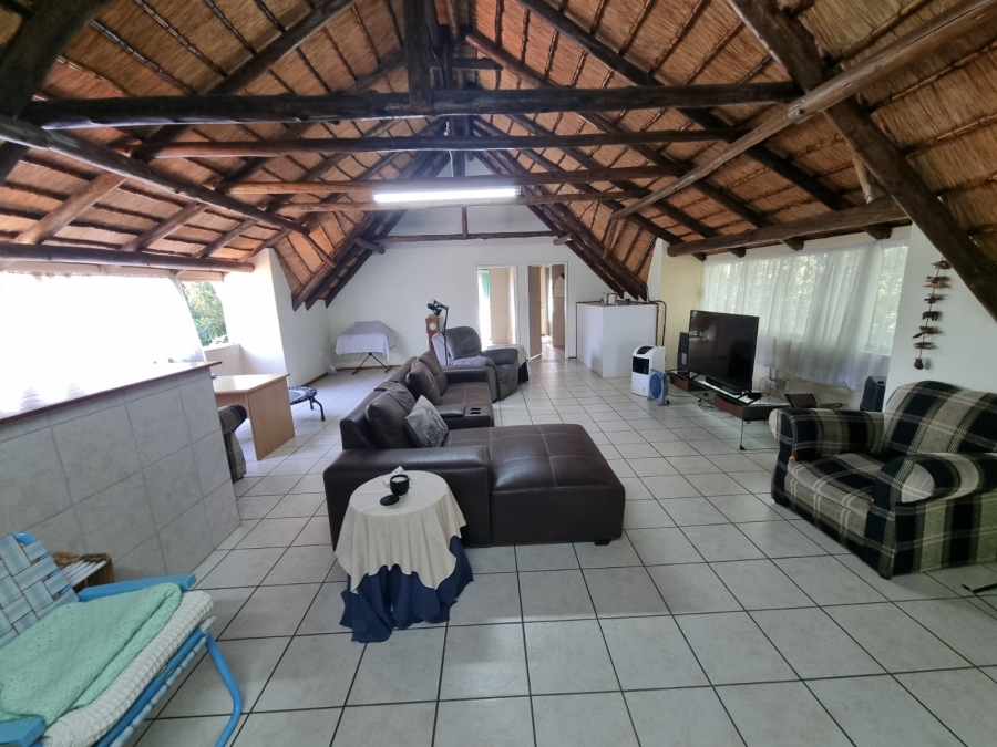 5 Bedroom Property for Sale in Mulbarton Gauteng