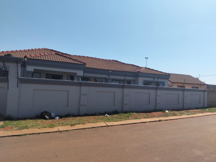 3 Bedroom Property for Sale in Vosloorus Ext 6 Gauteng