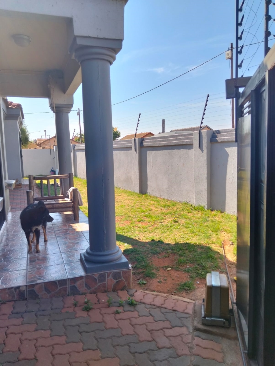 3 Bedroom Property for Sale in Vosloorus Ext 6 Gauteng