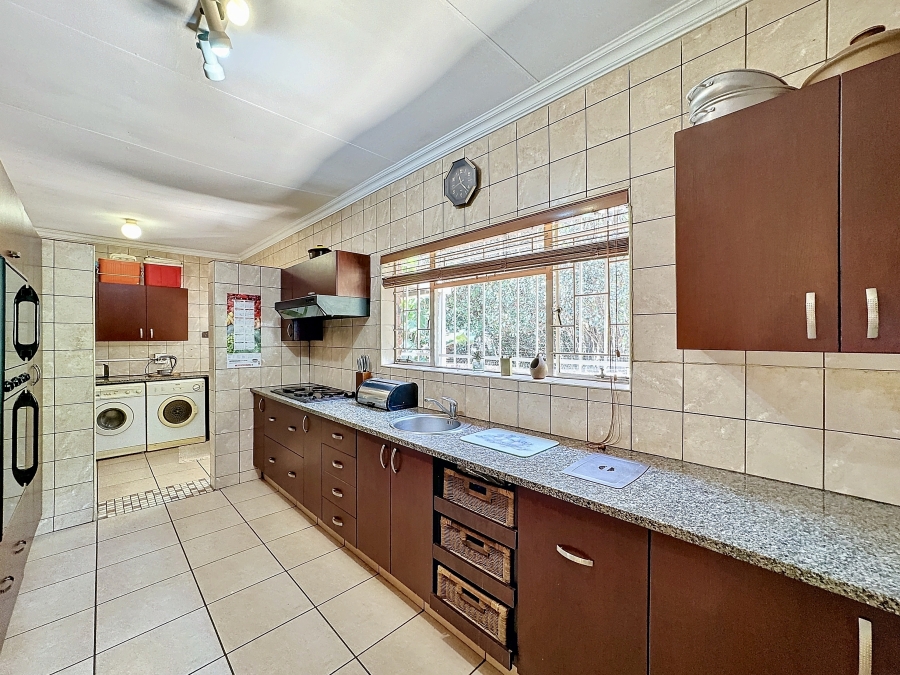 3 Bedroom Property for Sale in La Montagne Gauteng