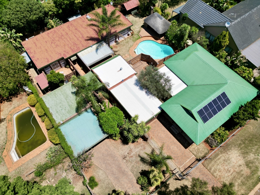 3 Bedroom Property for Sale in La Montagne Gauteng