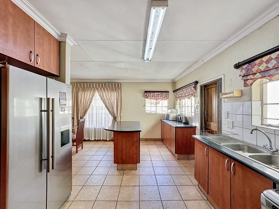 4 Bedroom Property for Sale in Meyerspark Gauteng