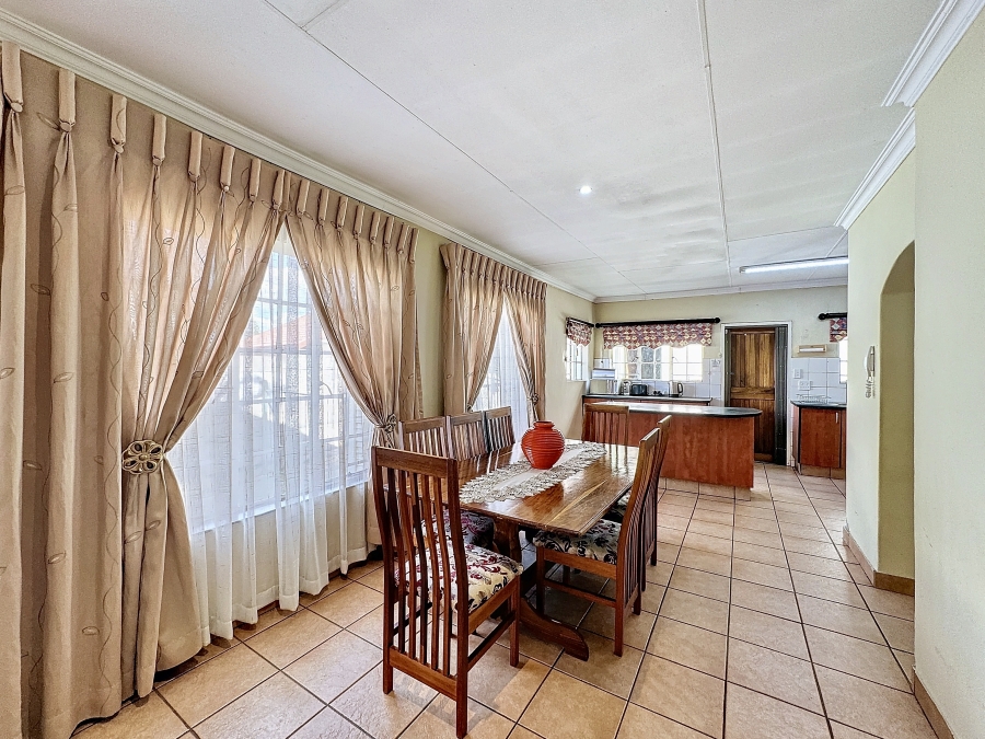 4 Bedroom Property for Sale in Meyerspark Gauteng