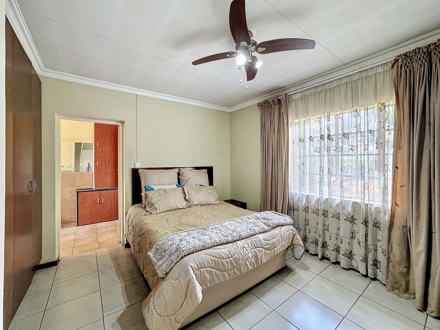 4 Bedroom Property for Sale in Meyerspark Gauteng