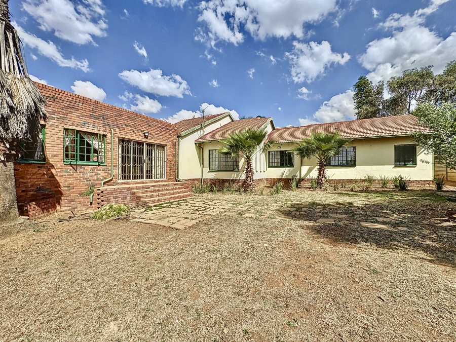 4 Bedroom Property for Sale in Meyerspark Gauteng