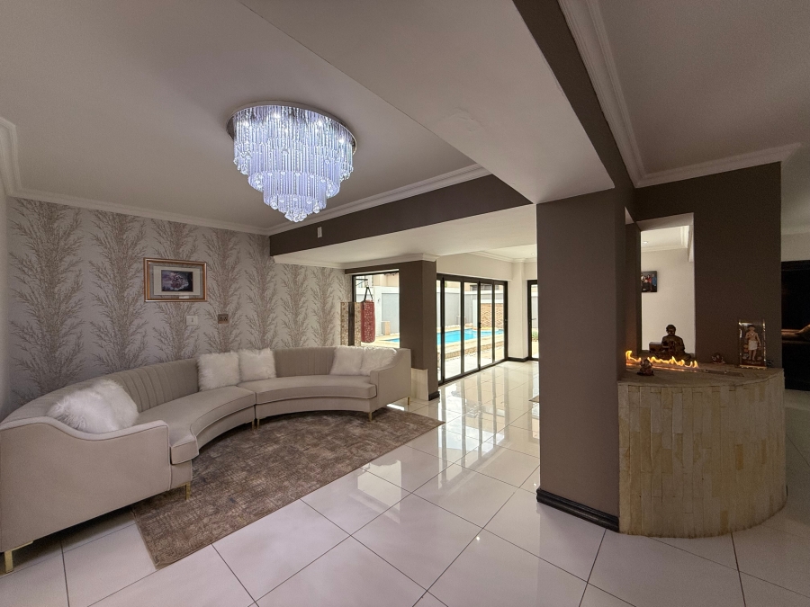 4 Bedroom Property for Sale in Aspen Hills Gauteng