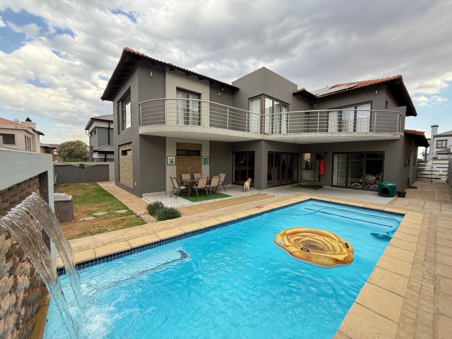 4 Bedroom Property for Sale in Aspen Hills Gauteng