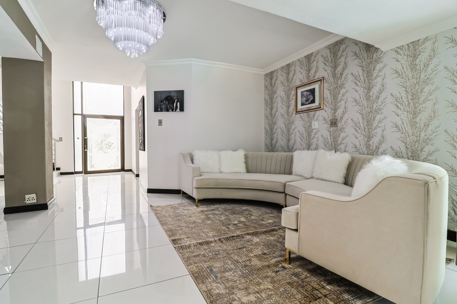 4 Bedroom Property for Sale in Aspen Hills Gauteng