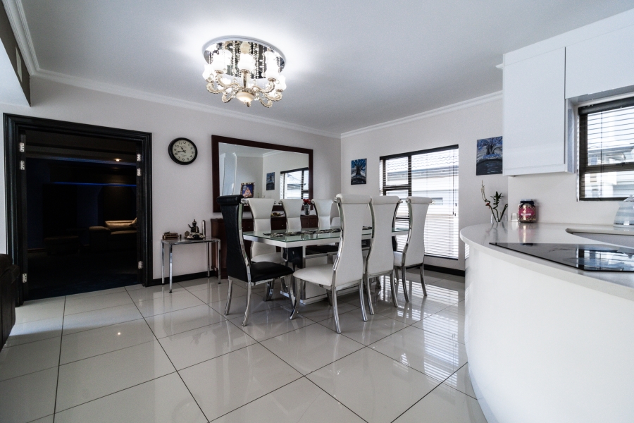 4 Bedroom Property for Sale in Aspen Hills Gauteng