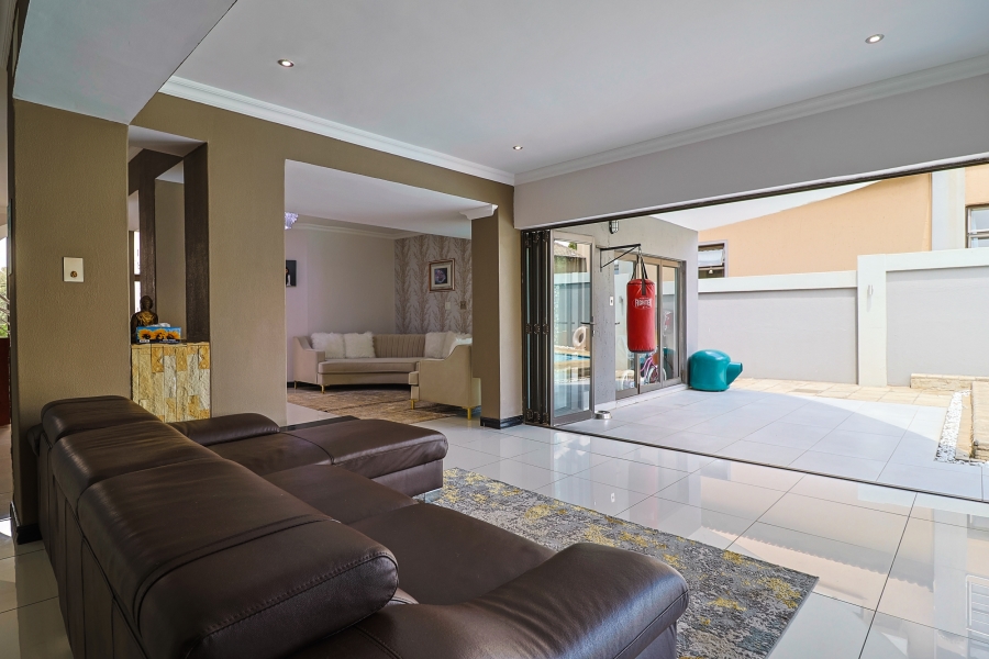 4 Bedroom Property for Sale in Aspen Hills Gauteng