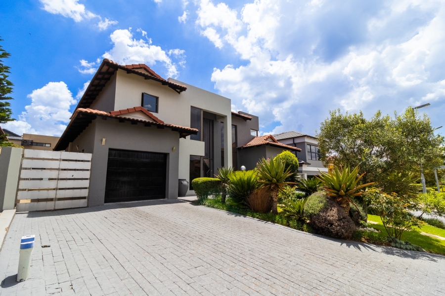 4 Bedroom Property for Sale in Aspen Hills Gauteng