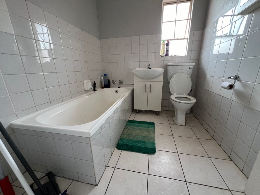 To Let 2 Bedroom Property for Rent in Meyersdal Gauteng