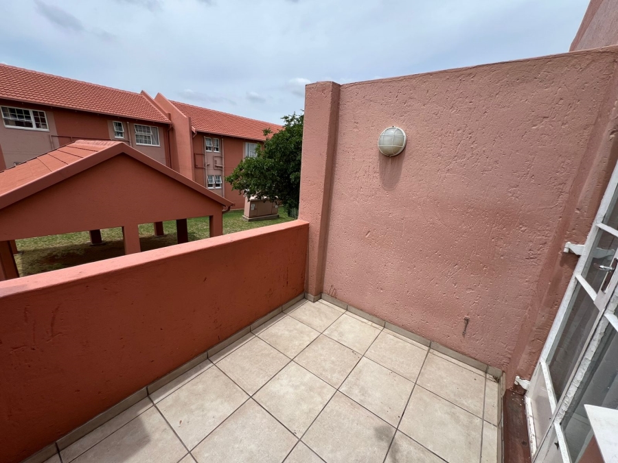 To Let 2 Bedroom Property for Rent in Meyersdal Gauteng