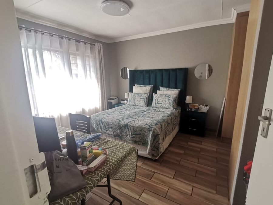 2 Bedroom Property for Sale in Meyersdal Gauteng