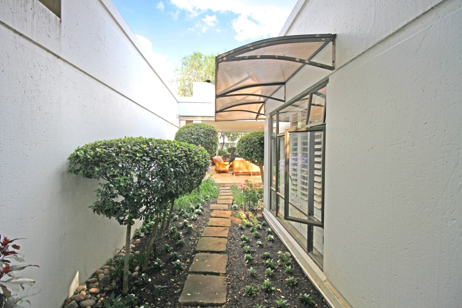 2 Bedroom Property for Sale in Melrose North Gauteng