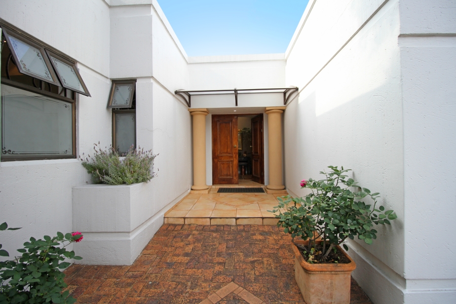 2 Bedroom Property for Sale in Melrose North Gauteng