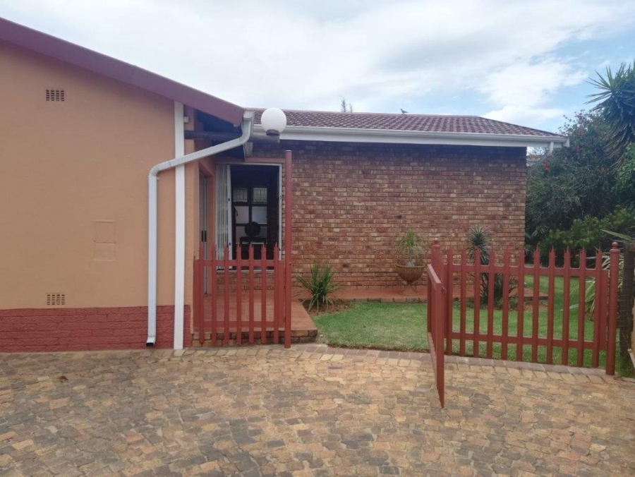 3 Bedroom Property for Sale in Witkoppie Ridge Gauteng