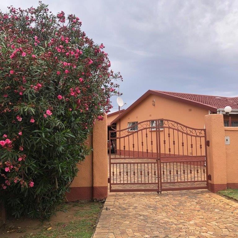 3 Bedroom Property for Sale in Witkoppie Ridge Gauteng