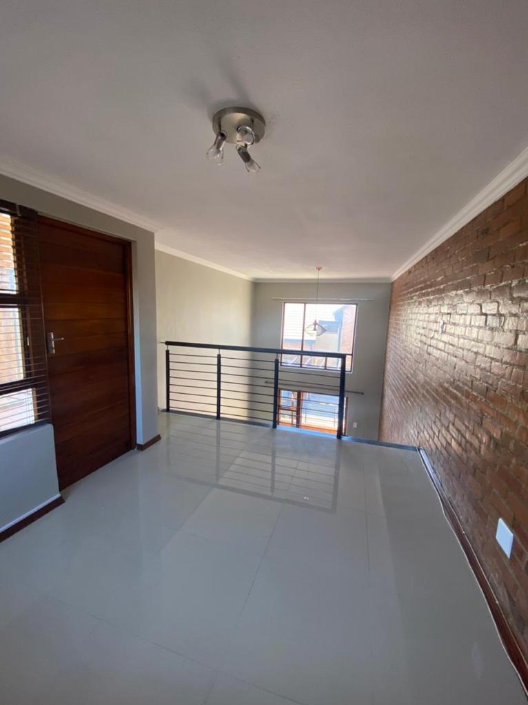 2 Bedroom Property for Sale in Carlswald Gauteng