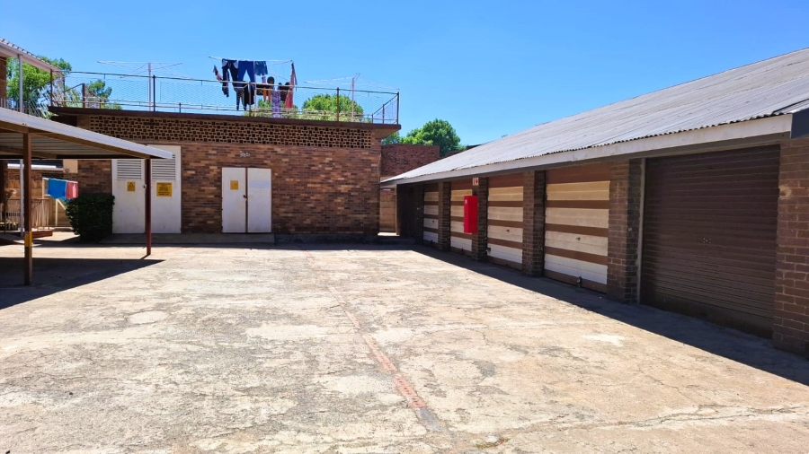 2 Bedroom Property for Sale in Vanderbijlpark CW 2 Gauteng