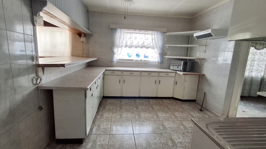 5 Bedroom Property for Sale in West Park Gauteng