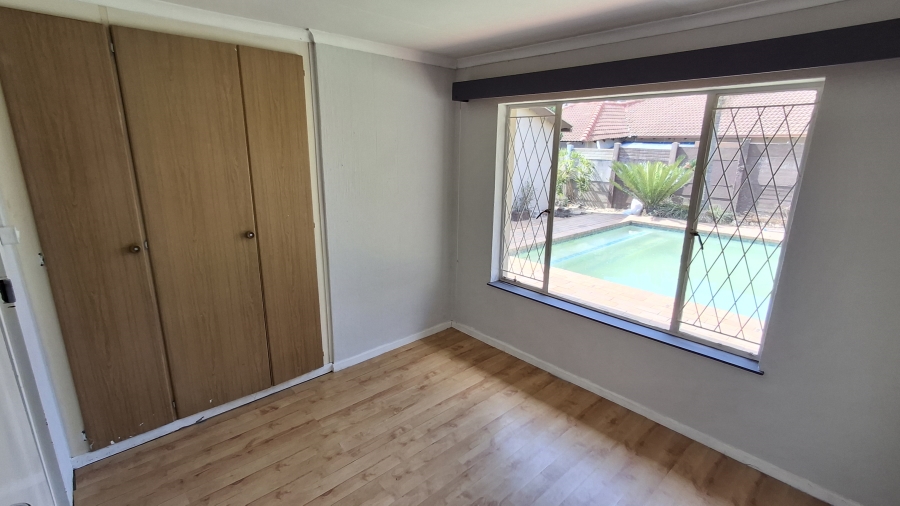 4 Bedroom Property for Sale in The Reeds Gauteng