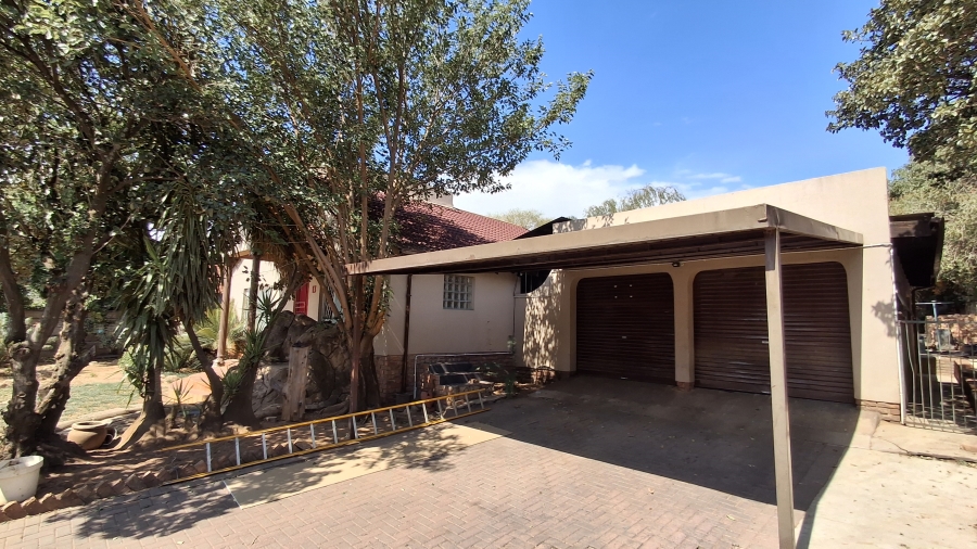 4 Bedroom Property for Sale in The Reeds Gauteng