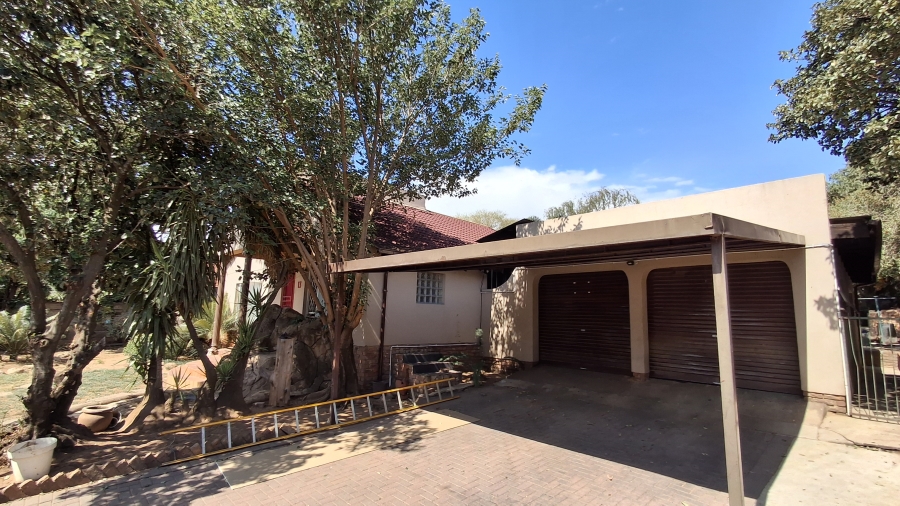 4 Bedroom Property for Sale in The Reeds Gauteng