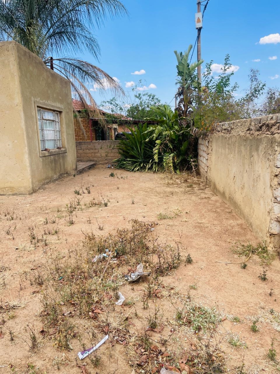 1 Bedroom Property for Sale in Soshanguve YY Gauteng